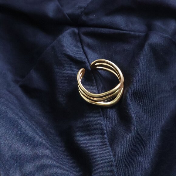 Authentic Julie Vos Wave Gold Adjustable Ring - Picture 2 of 3